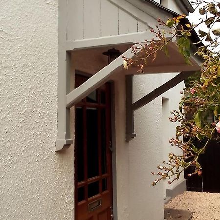 Quaint 3 Bedroom Devon Cottage Хонитън Екстериор снимка