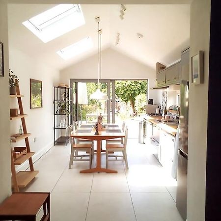 Quaint 3 Bedroom Devon Cottage Хонитън Екстериор снимка